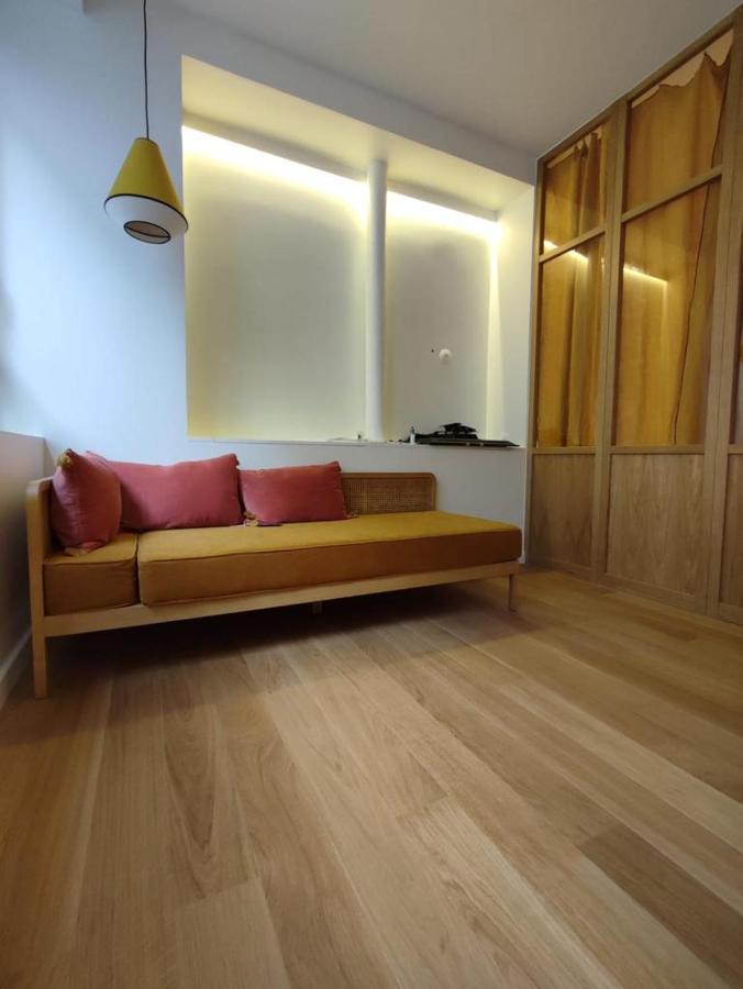 Suite Confortable Sur Le Canal Saint-Martin / Republique Paris Exterior foto